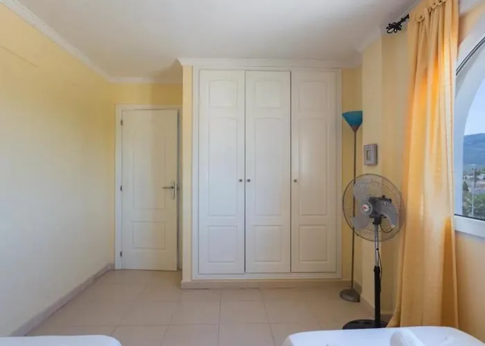 Acogedor En Denia, Acceso Playa, Aparcamiento Incluido - Es-373-74 Apartman Denia